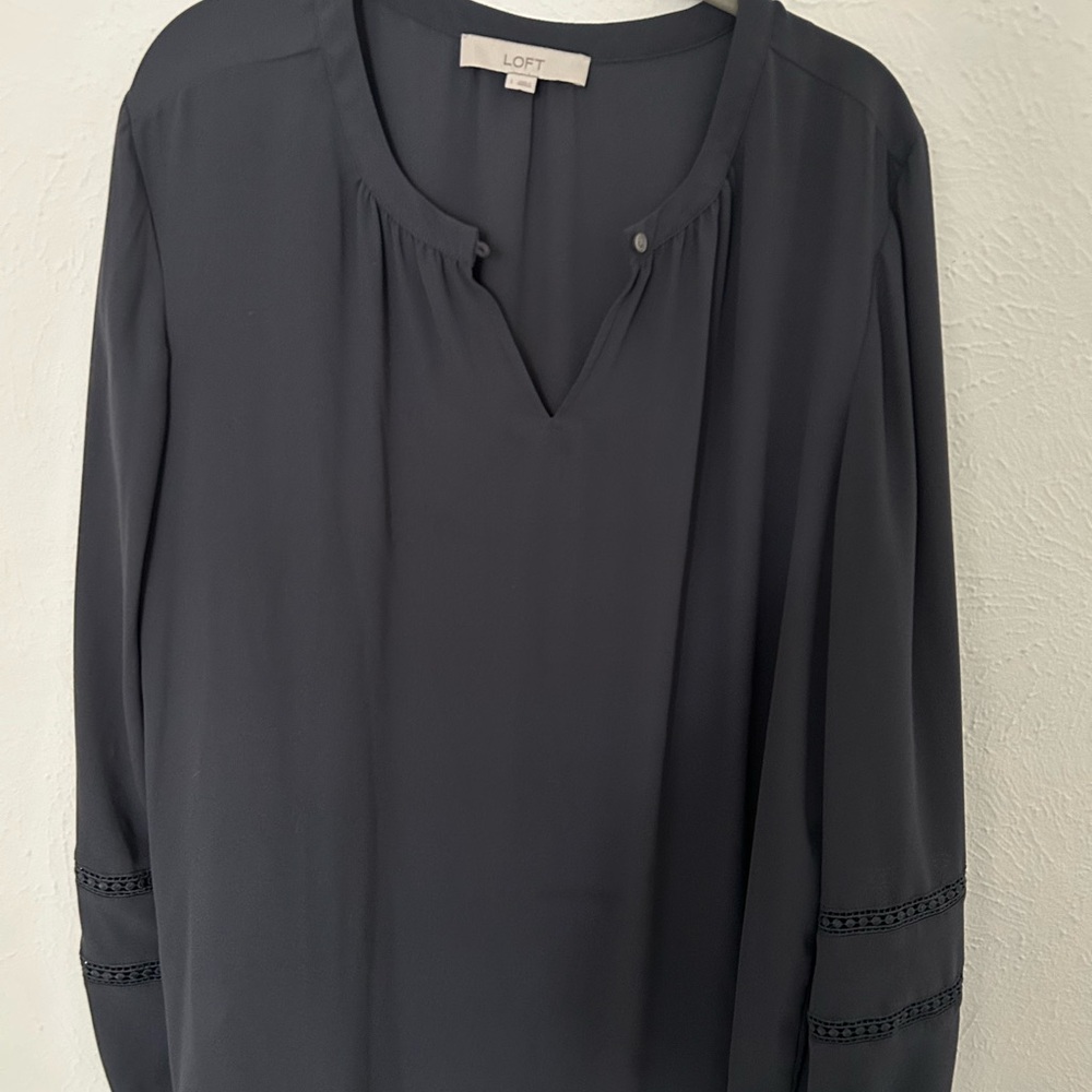 LOFT Gray Long Sleeve Blouse